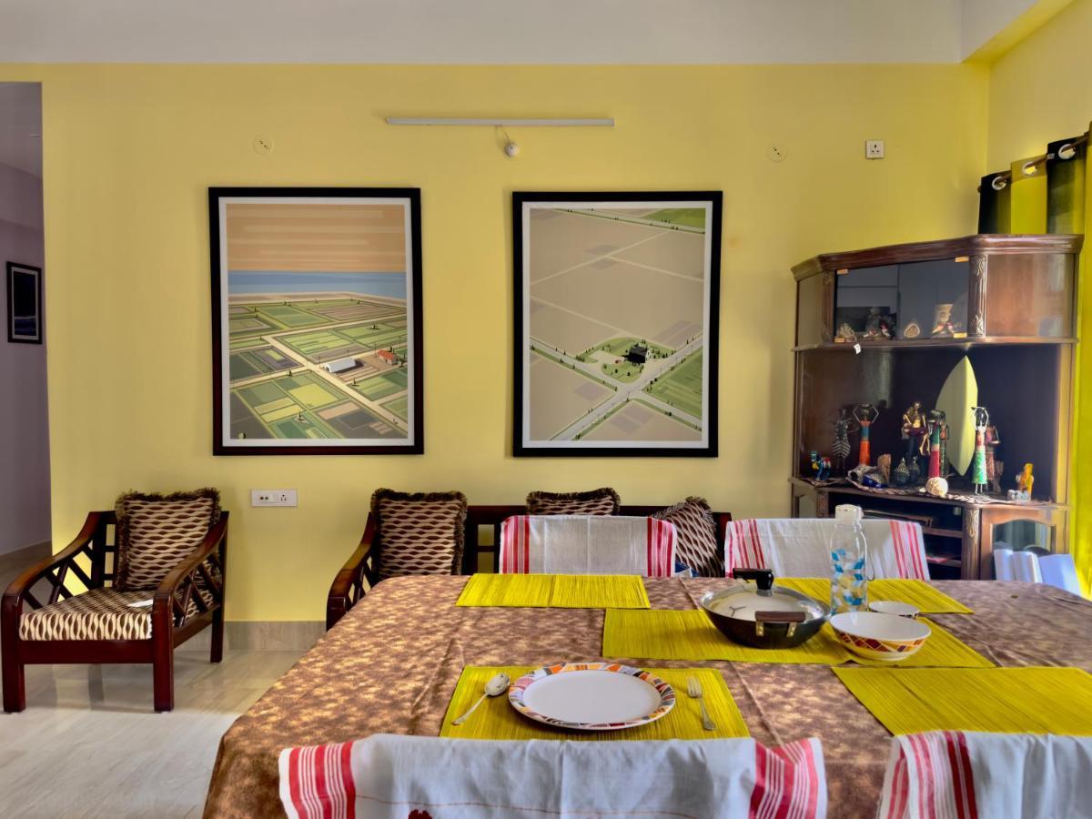 Three Little Birds Homestay Guwahati Zewnętrze zdjęcie