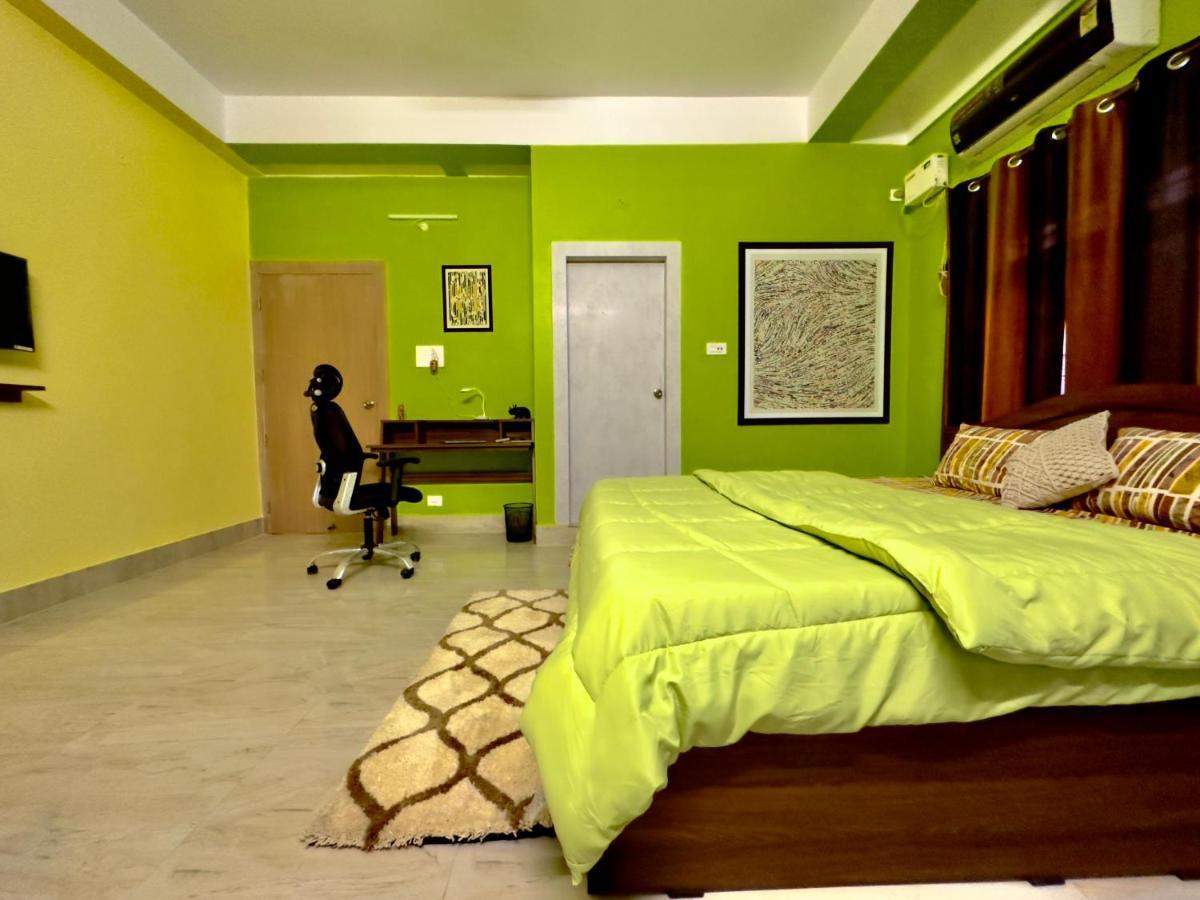 Three Little Birds Homestay Guwahati Zewnętrze zdjęcie