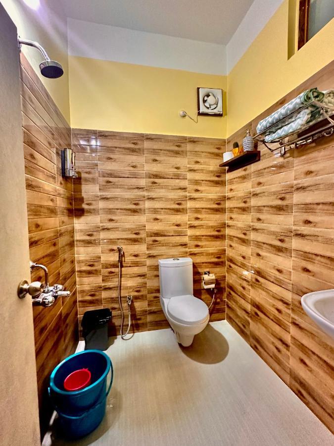 Three Little Birds Homestay Guwahati Zewnętrze zdjęcie