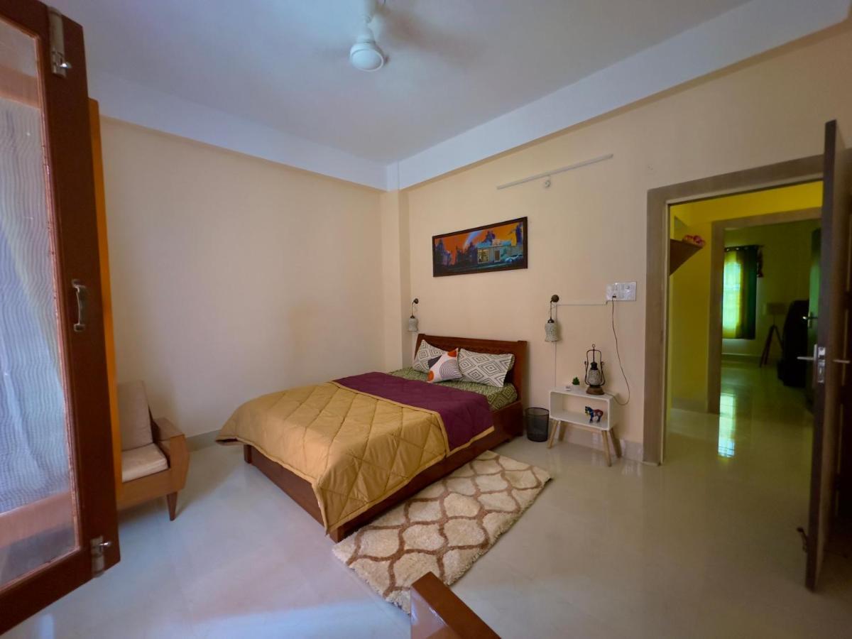 Three Little Birds Homestay Guwahati Zewnętrze zdjęcie