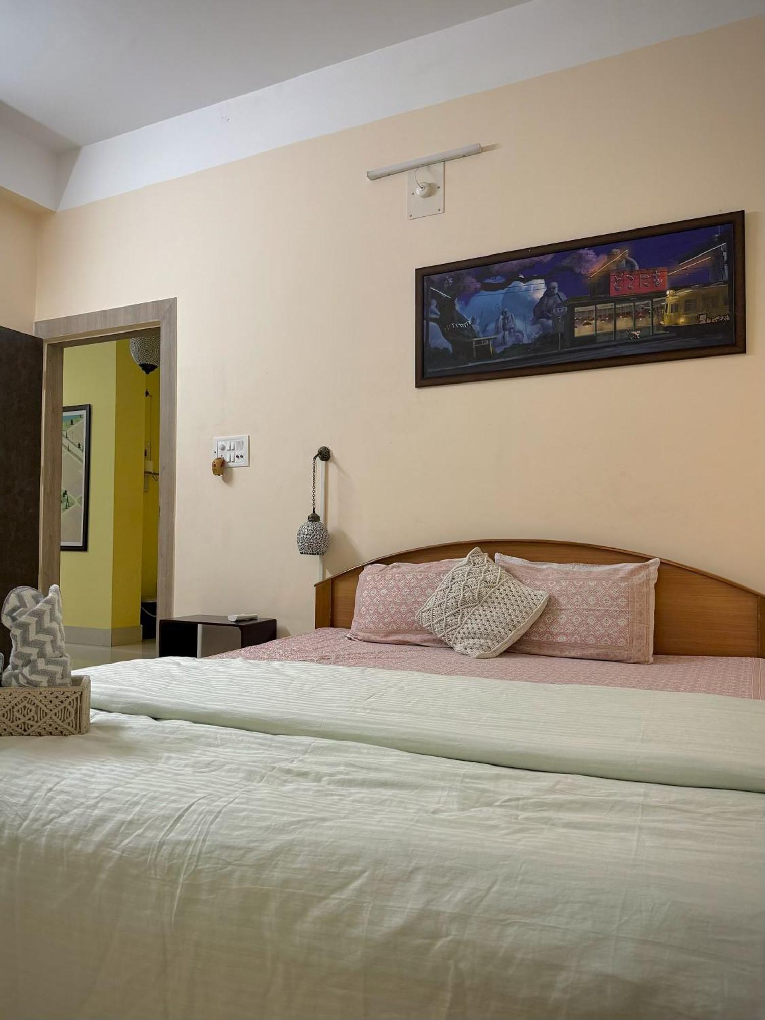 Three Little Birds Homestay Guwahati Zewnętrze zdjęcie